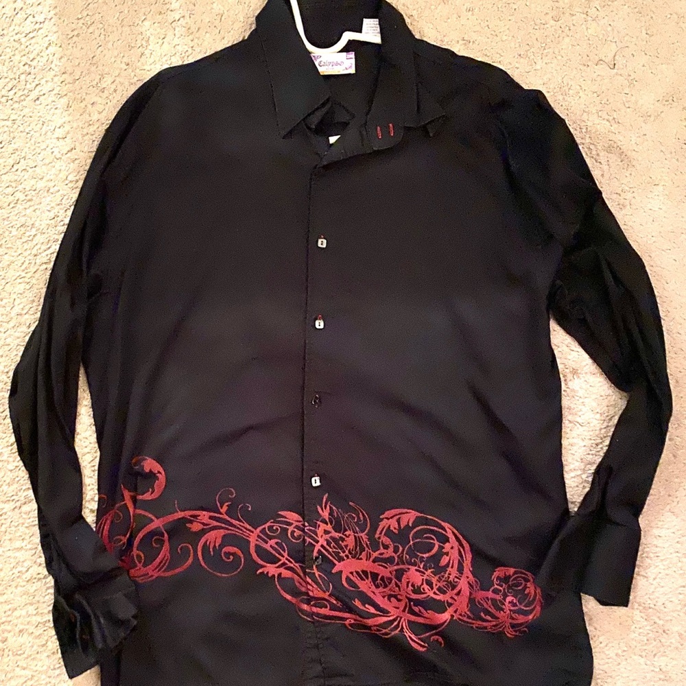 Men’s dress shirt button up.